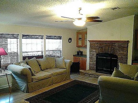 3rd image of 3290 Roy Parks Rd