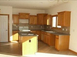 12406 Ridgemont Dr, Urbandale, IA 50323