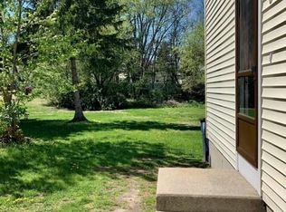 49 Anvil Dr, Nashua, NH 03060