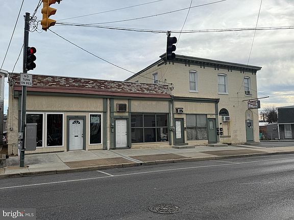 2nd image of 500 Salem Ave