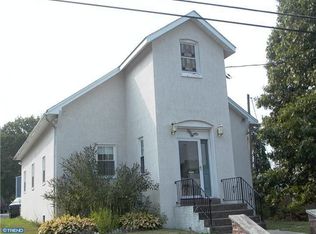 186 Center Rd, Douglassville, PA 19518