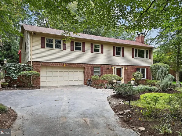 5112 Clinton Rd, Alexandria, VA 22312