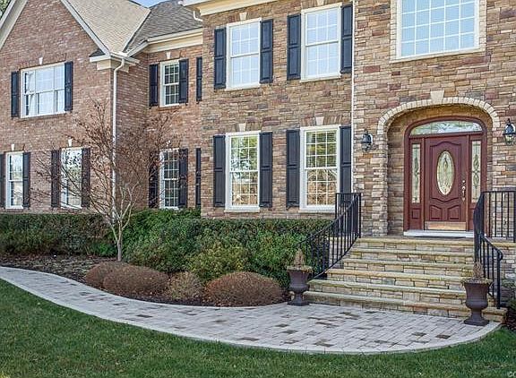 3rd image of 5813 Grayley Ct