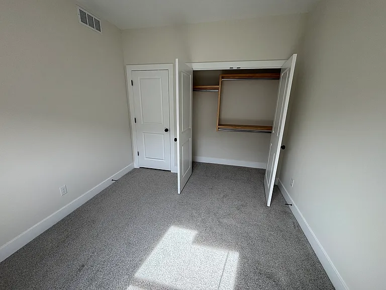 5249 S Chase Ave — Photo 12
