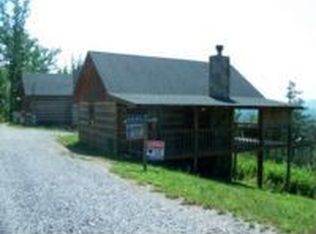 1722 & 1724 Pine Grove Rd, Sevierville, TN 37876