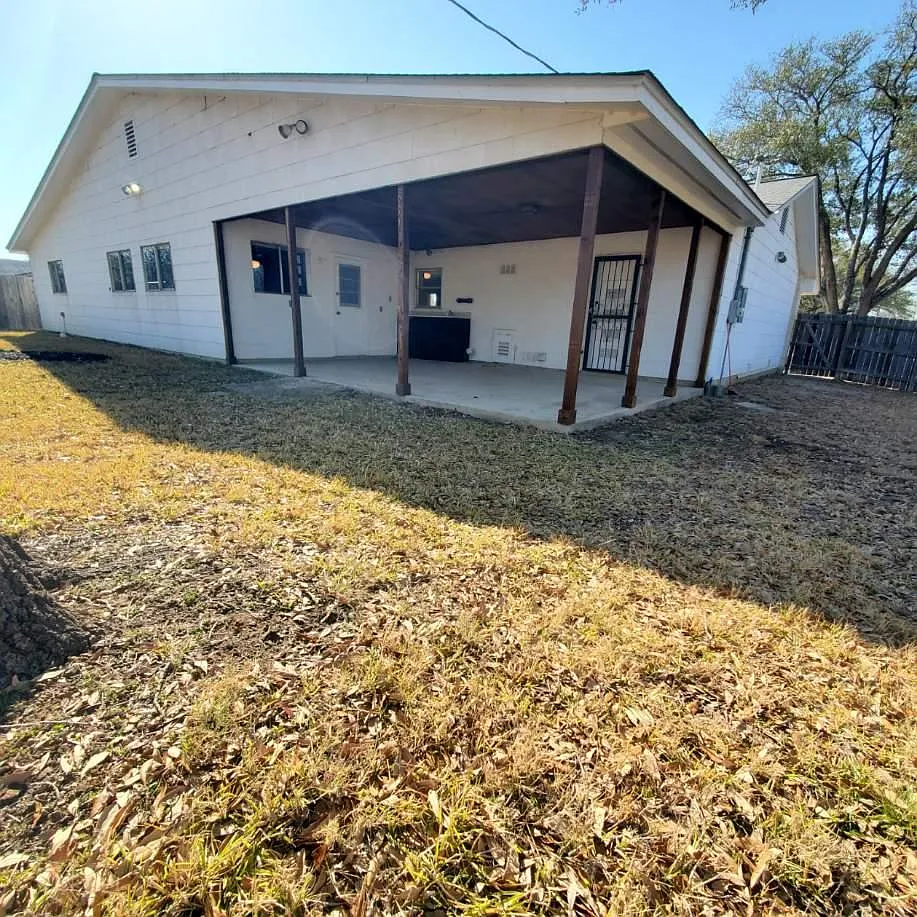 3803 Nash Blvd — Photo 4