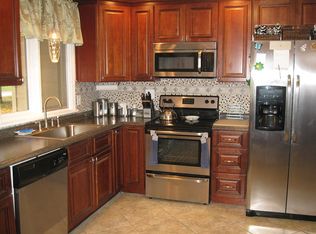 6 Trowbridge Trl, Pittsford, NY 14534