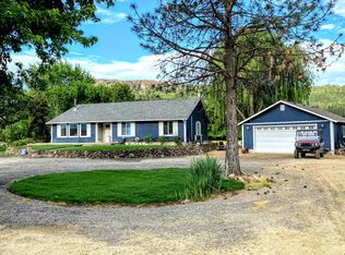 12111 Table Rock Rd, Central Pt, OR 97502