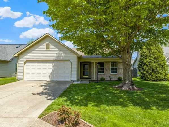 3114 Village Park North Dr, Carmel, IN 46033