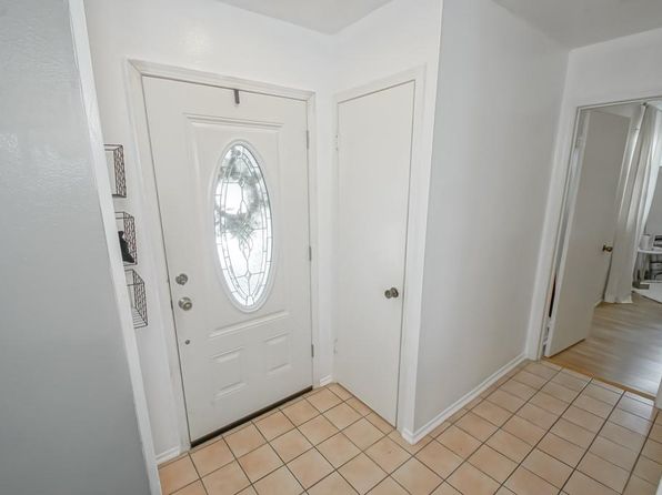 1844 Timberlane Estate Dr, Harvey, LA 70058