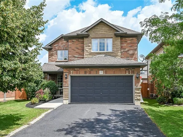7 Etherington Cres, Hamilton, ON L0R 1C0
