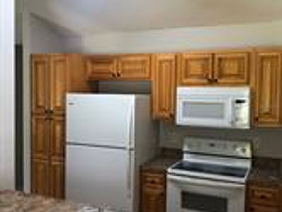 5th image of 1810 W 3rd St