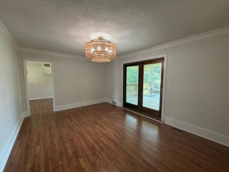 524 Graycroft Dr SW — Photo 19