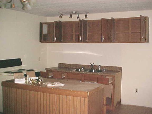 5th image of 41 Mechanics Cir