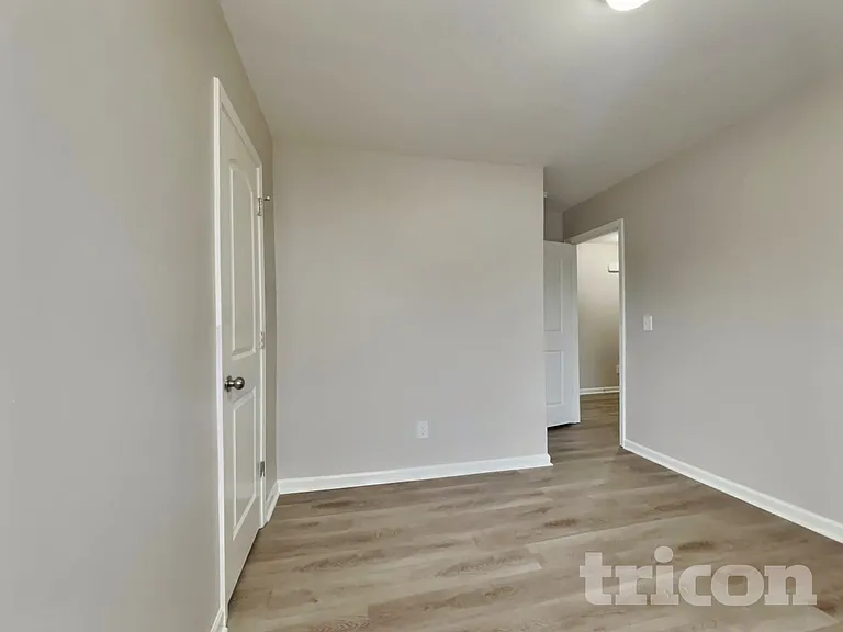 299 Emilies Crossing Way — Photo 11