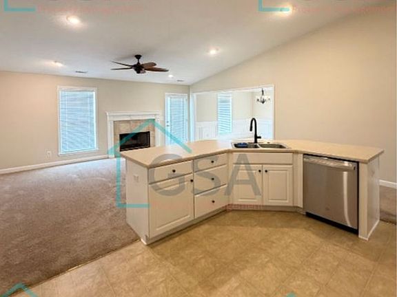 4th image of 225 Laurel Trace Cir