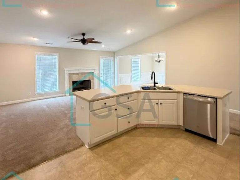 225 Laurel Trace Cir — Photo 4