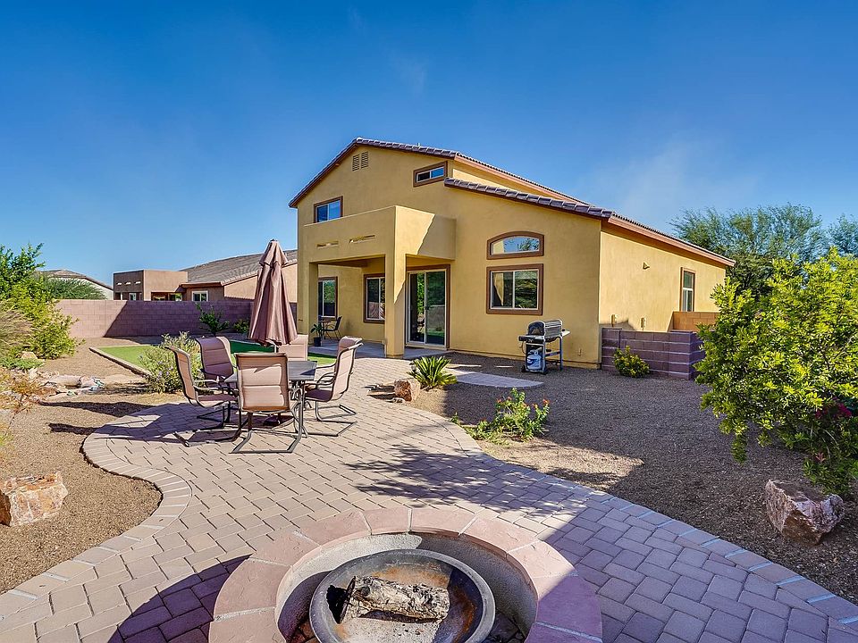 1st image of 670 W Calle Las Tunas