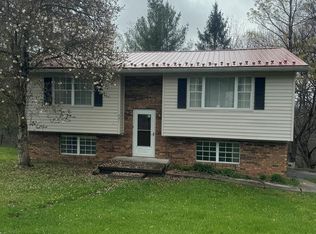 431 Circleview Dr, Beckley, WV 25801