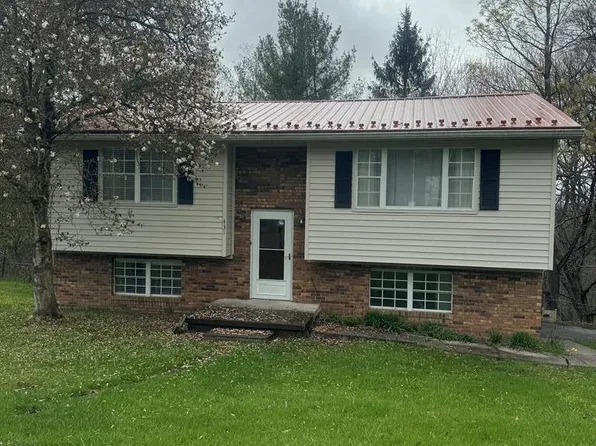 431 Circleview Dr, Beckley, WV 25801