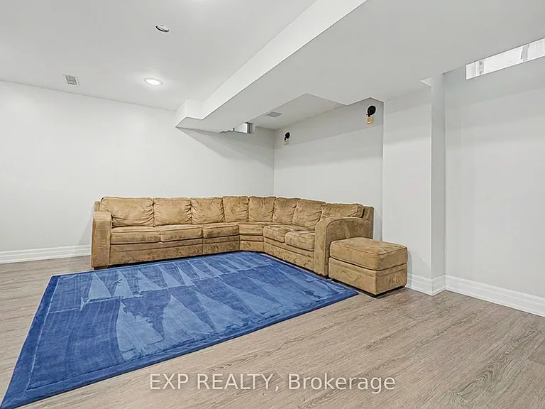 457 Heddle Cres — Photo 29