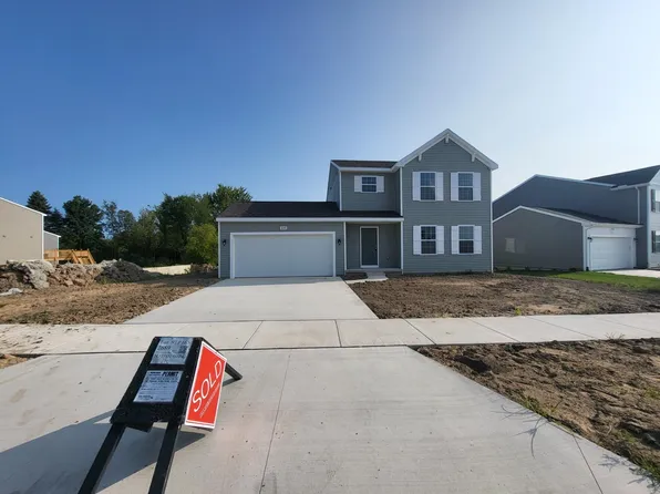 2689 Blooming Bud Ln, Kentwood, MI 49508