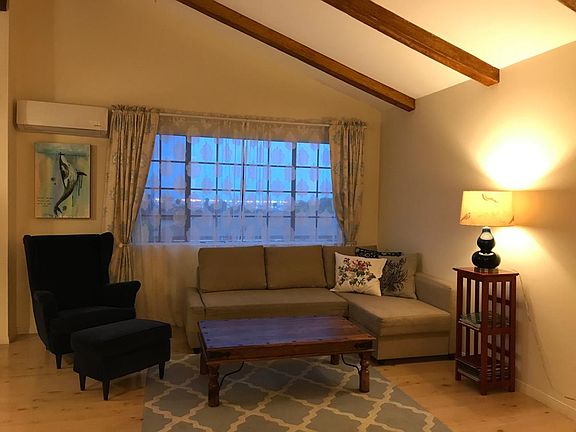 Leaving Room(Leaving room furniture is not included)