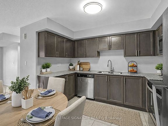 5th image of 2492 Post Rd #19