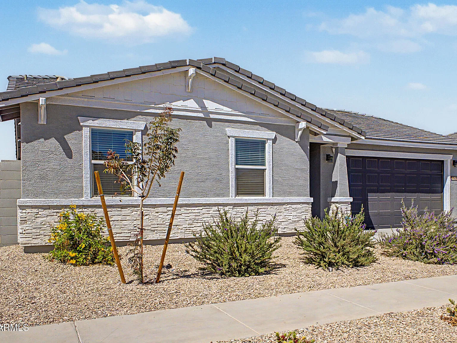 3 bed, 2.0 bath, 1529 sqft, $2,100 — Photo 4