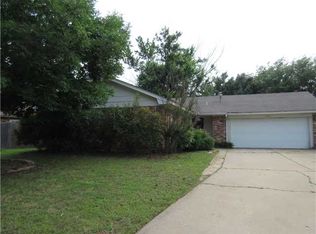 1009 Kelly Park Rd, Edmond, OK 73003