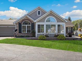 2516 Allison Cir, Valparaiso, IN 46383