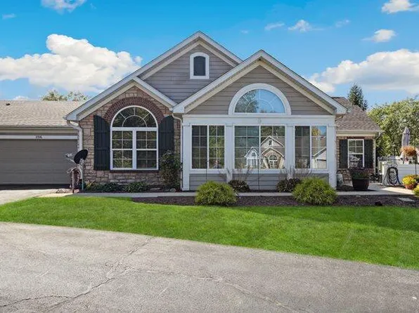 2516 Allison Cir, Valparaiso, IN 46383