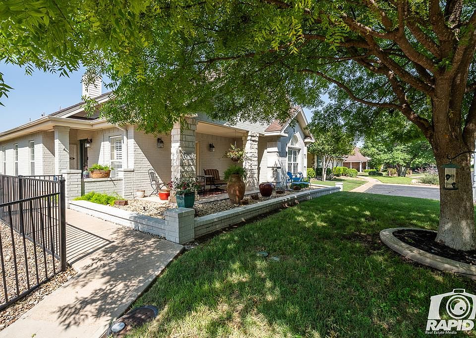 1st image of 38 Southridge Dr