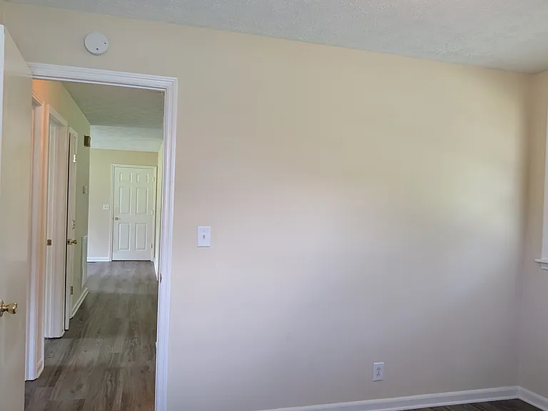 159 Ravenwood Cir — Photo 6