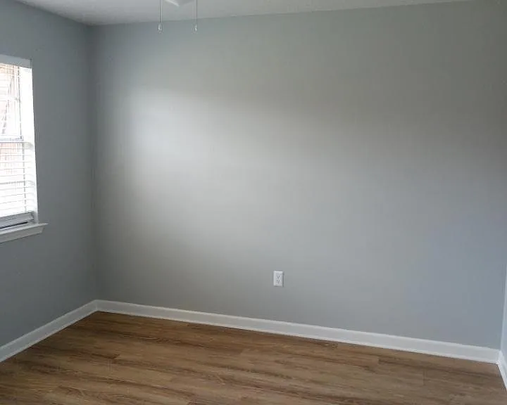 280 Medical Dr — Photo 17