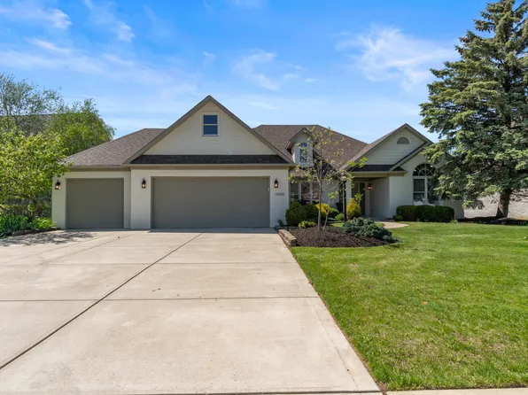 11862 Stoney Bay Cir, Carmel, IN 46033