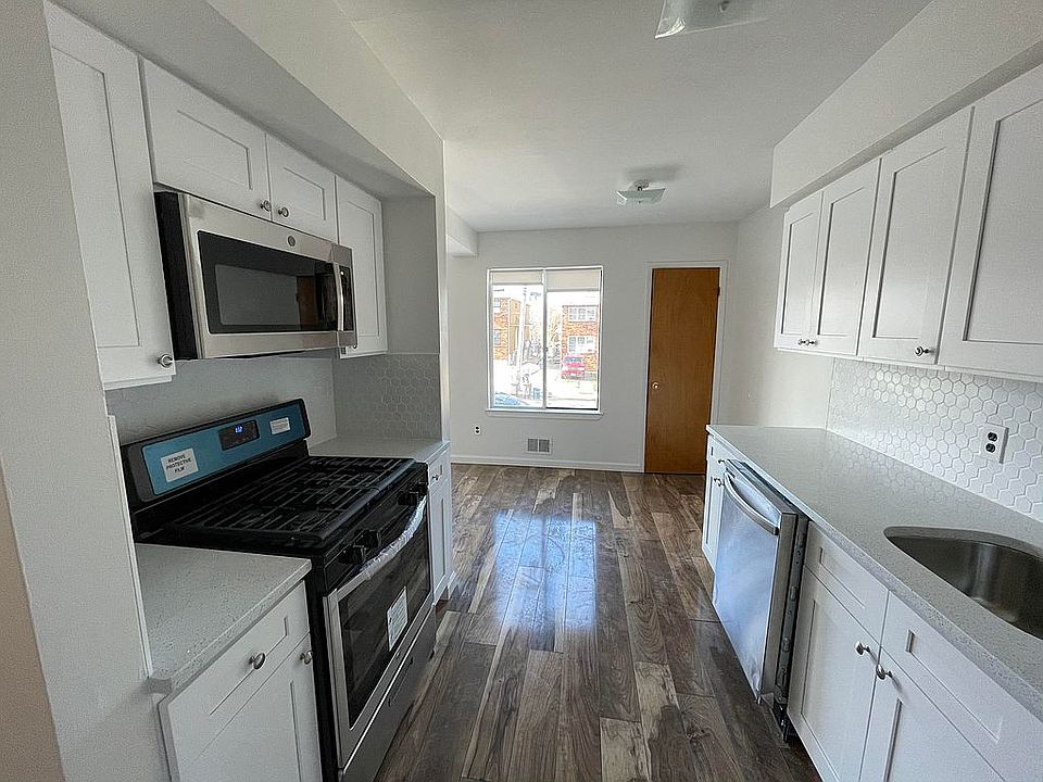 1st image of 391 Lake Ave