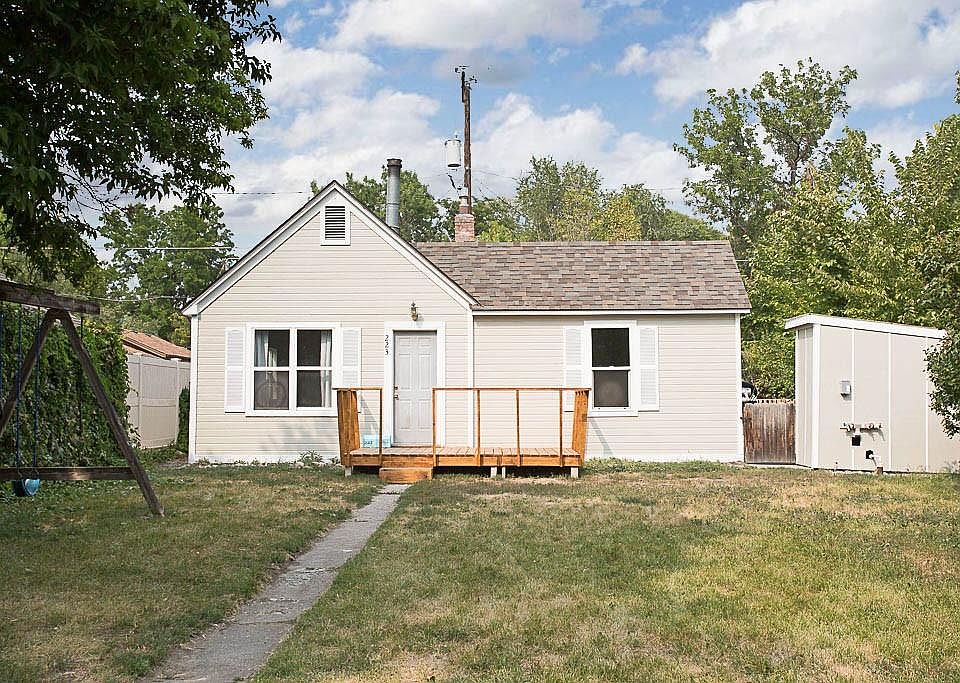 1st image of 223 Avenue C