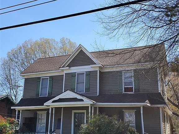2nd image of 219 W Bell St
