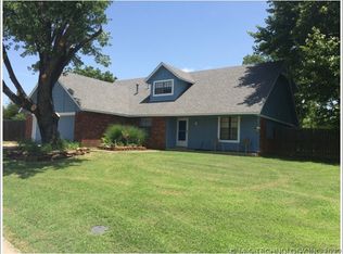 8091 S Lariat Cir, Broken Arrow, OK 74014