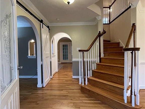 5th image of 4675 Bluegrass Ln