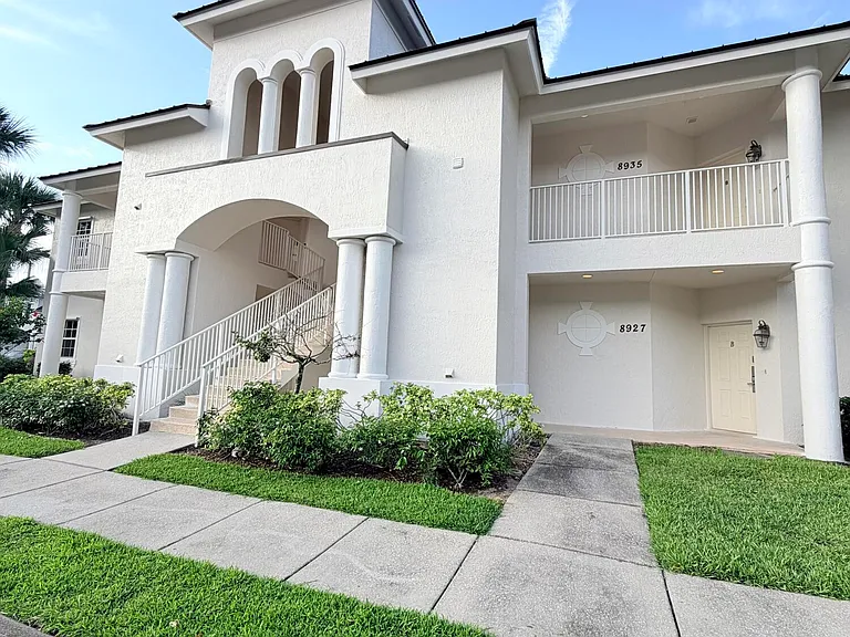 8927 Sandshot Ct #A — Photo 1
