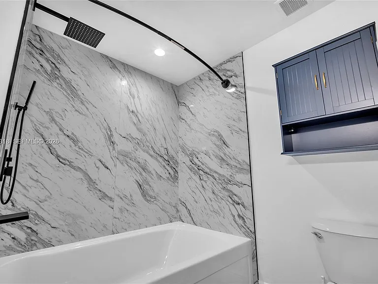 3405 Emerald Oaks Dr #0 — Photo 10