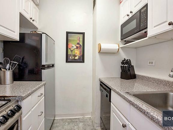 2nd image of 35 Park Ave APT 14J