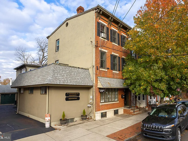 15 Crosswicks St #REAR — Photo 25