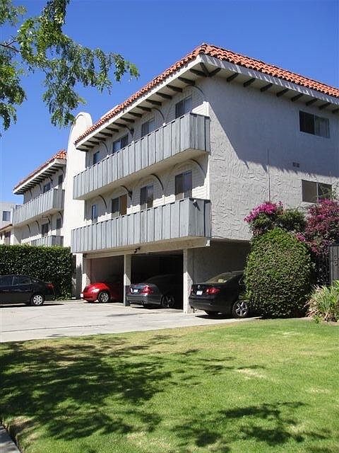 1st image of 1476 S Shenandoah St APT 304