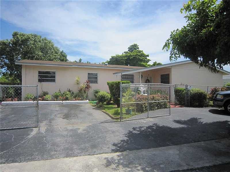 1st image of 780 NE 182nd St