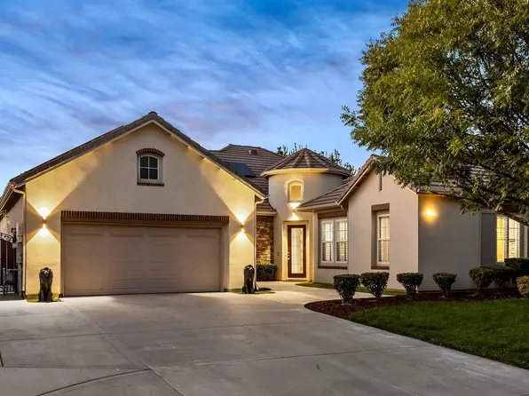 4183 N Bodega Bay Rd, Clovis, CA 93619