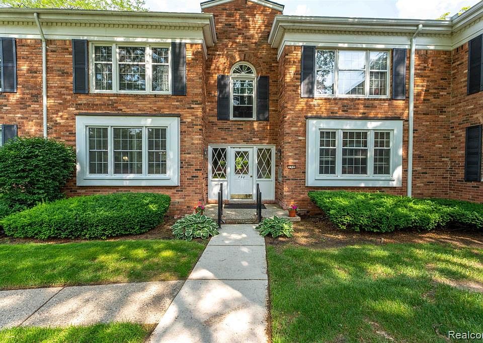 750 Trailwood Path 1, Bloomfield Hills, MI 48301 MLS 20230049001