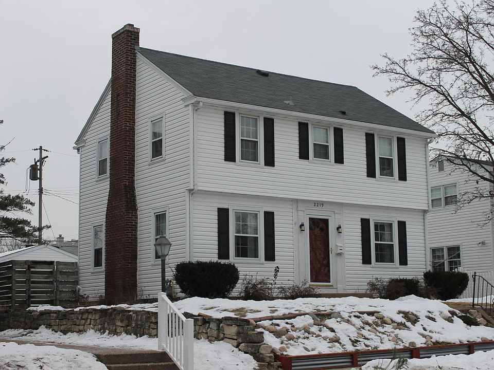 1st image of 2219 Mississippi St